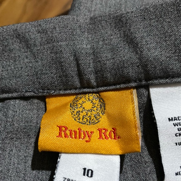 Ruby Rd. Women’s Pleated Dress Pants Size 10 - Picture 10 of 14